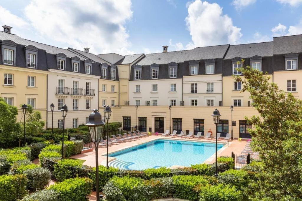 Disneyland Deluxe Flat, Outside Pool, Climatisation, 1 Min To Disney Parks Serris Exterior foto