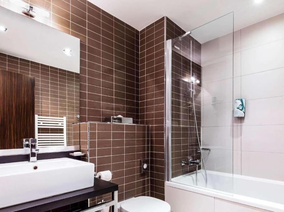 Disneyland Deluxe Flat, Outside Pool, Climatisation, 1 Min To Disney Parks Serris Exterior foto